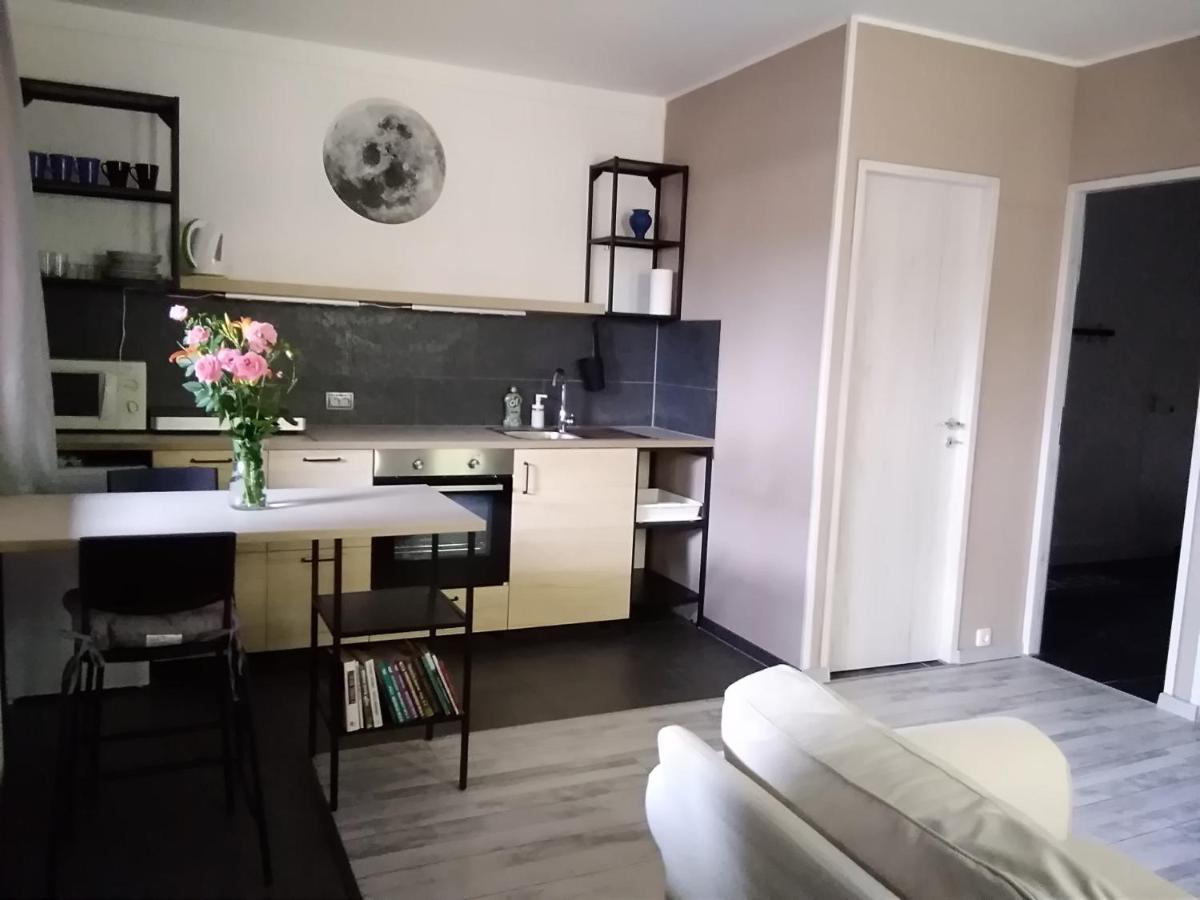 Bee Home Vecsés Eksteriør billede